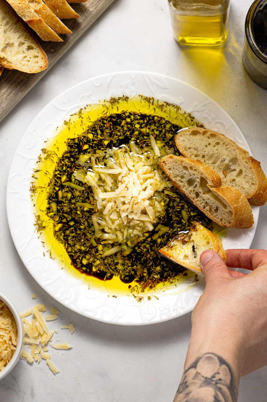 Recipe for Olive Oil and Balsamic Vinegar Bread Dipping Oil